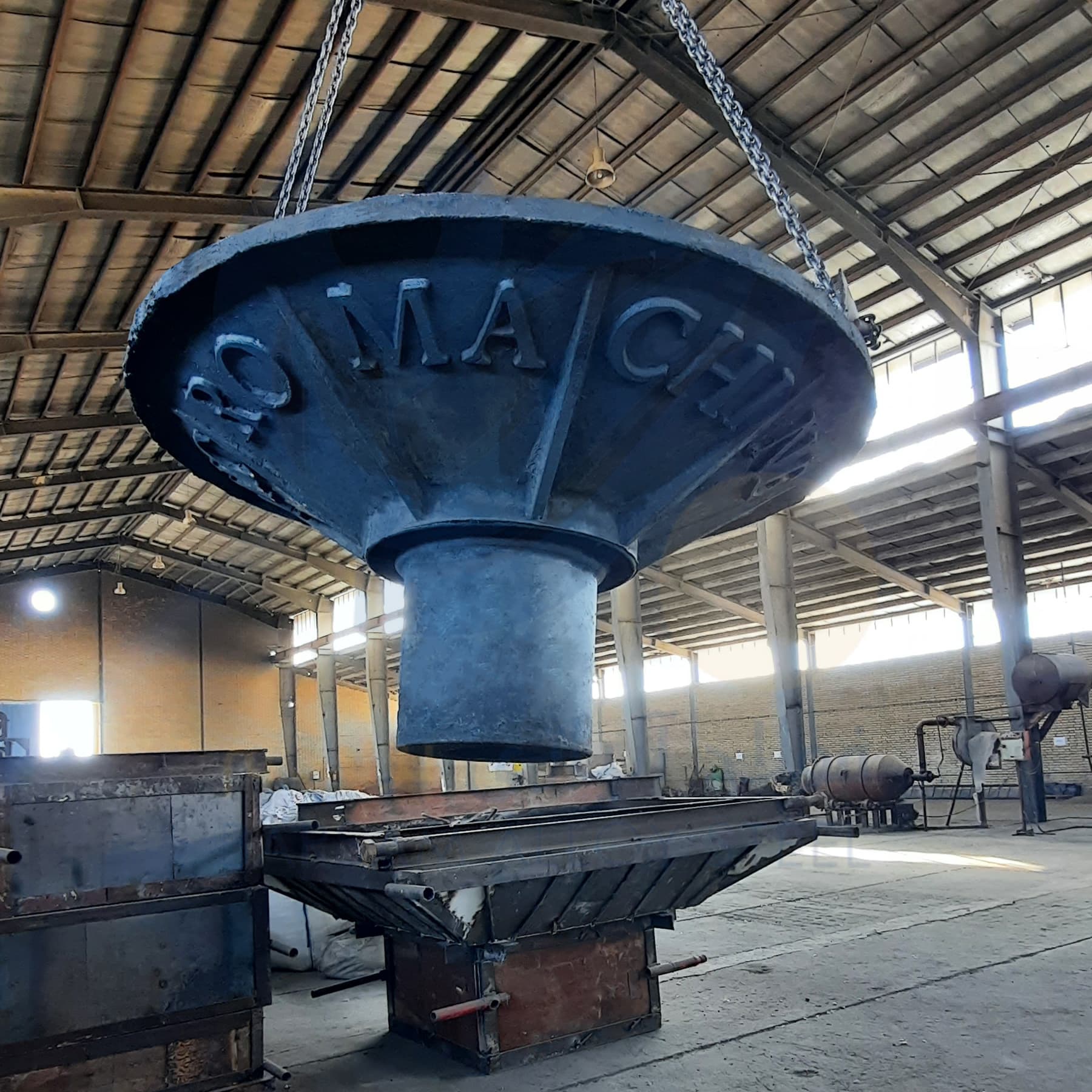 هدوال بالمیل سنگ شکن قطر 2200 mm